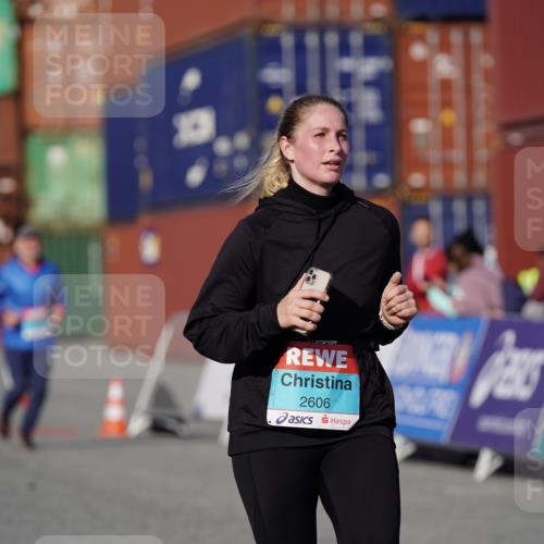 03.10.2025 - Köhlbrandbrückenlauf Michael Burmester http://msf.ph/oto/9031255 03.10.2025 10:37:09 Ziel 2153, 2487, 2606 meine-sportfotos.de