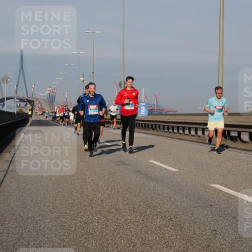 03.10.2025 - Köhlbrandbrückenlauf Fabian Wolf http://msf.ph/oto/9031272 03.10.2025 09:45:33 Position 3 3 meine-sportfotos.de