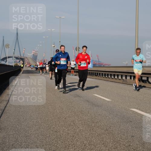 03.10.2025 - Köhlbrandbrückenlauf Fabian Wolf http://msf.ph/oto/9031277 03.10.2025 09:45:33 Position 3 1249 meine-sportfotos.de