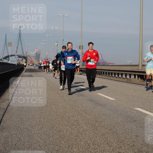 03.10.2025 - Köhlbrandbrückenlauf Fabian Wolf http://msf.ph/oto/9031288 03.10.2025 09:45:33 Position 3 1175, 1118 meine-sportfotos.de