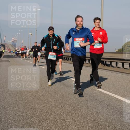 03.10.2025 - Köhlbrandbrückenlauf Fabian Wolf http://msf.ph/oto/9031337 03.10.2025 09:45:35 Position 3 1175, 12, 1118 meine-sportfotos.de