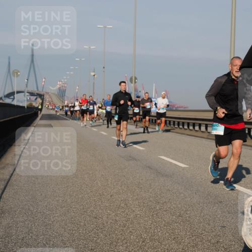 03.10.2025 - Köhlbrandbrückenlauf Fabian Wolf http://msf.ph/oto/9031378 03.10.2025 09:45:38 Position 3 1084 meine-sportfotos.de