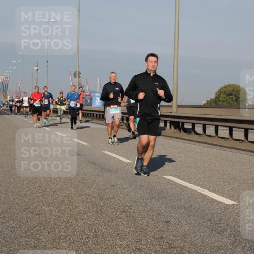 03.10.2025 - Köhlbrandbrückenlauf Fabian Wolf http://msf.ph/oto/9031448 03.10.2025 09:45:40 Position 3 35 meine-sportfotos.de