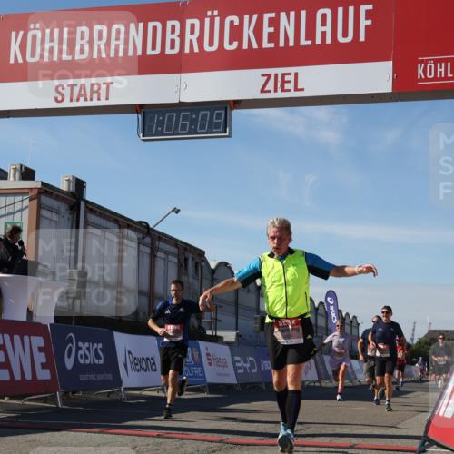03.10.2025 - Köhlbrandbrückenlauf Luisa Fischer http://msf.ph/oto/9031463 03.10.2025 13:06:08 Ziel 4302, 4504, 4635, 4738, 4954, 5096, 6158, 6222, 6224, 6305, 6323, 6356, 6510 meine-sportfotos.de
