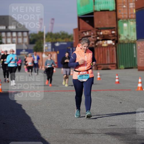 03.10.2025 - Köhlbrandbrückenlauf Michael Burmester http://msf.ph/oto/9031483 03.10.2025 10:37:47 Ziel 2688 meine-sportfotos.de