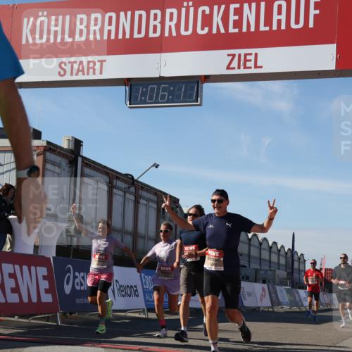03.10.2025 - Köhlbrandbrückenlauf Luisa Fischer http://msf.ph/oto/9031485 03.10.2025 13:06:10 Ziel 4504, 4635, 4738, 5096, 6222, 6224, 6323, 6356, 6510, 6850 meine-sportfotos.de