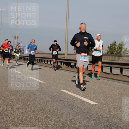 03.10.2025 - Köhlbrandbrückenlauf Fabian Wolf http://msf.ph/oto/9031490 03.10.2025 09:45:43 Position 3 3137 meine-sportfotos.de