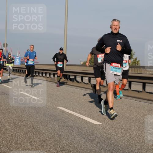 03.10.2025 - Köhlbrandbrückenlauf Fabian Wolf http://msf.ph/oto/9031505 03.10.2025 09:45:43 Position 3 3, 3137 meine-sportfotos.de