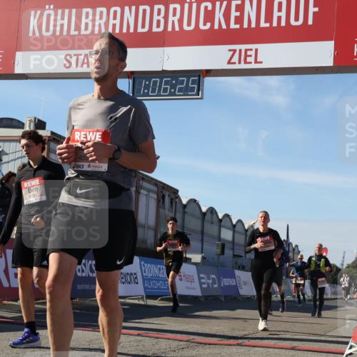 03.10.2025 - Köhlbrandbrückenlauf Luisa Fischer http://msf.ph/oto/9031572 03.10.2025 13:06:24 Ziel 4124, 4396, 4550, 4658, 4659, 5563, 5641, 5970, 6193, 6850 meine-sportfotos.de