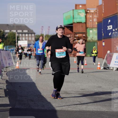 03.10.2025 - Köhlbrandbrückenlauf Michael Burmester http://msf.ph/oto/9031583 03.10.2025 10:38:04 Ziel 1136, 1254, 2597, 2602, 2659, 3097 meine-sportfotos.de