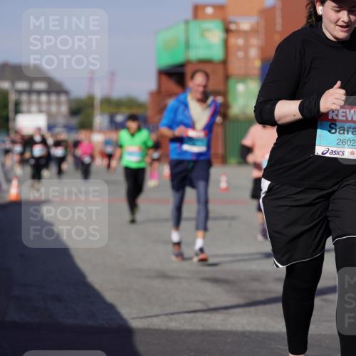 03.10.2025 - Köhlbrandbrückenlauf Michael Burmester http://msf.ph/oto/9031597 03.10.2025 10:38:07 Ziel 2453, 2602, 2659, 3097 meine-sportfotos.de
