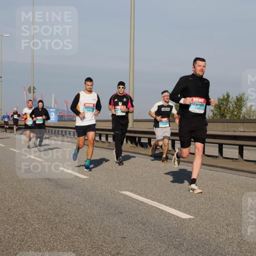 03.10.2025 - Köhlbrandbrückenlauf Fabian Wolf http://msf.ph/oto/9031655 03.10.2025 09:45:54 Position 3 3343, 1197 meine-sportfotos.de