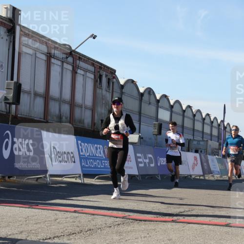 03.10.2025 - Köhlbrandbrückenlauf Luisa Fischer http://msf.ph/oto/9031662 03.10.2025 13:06:33 Ziel 4015, 4026, 4122, 4124, 4151, 4312, 4396, 4405, 4550, 4658, 4659, 5563, 5641, 5970, 6193, 6256 meine-sportfotos.de