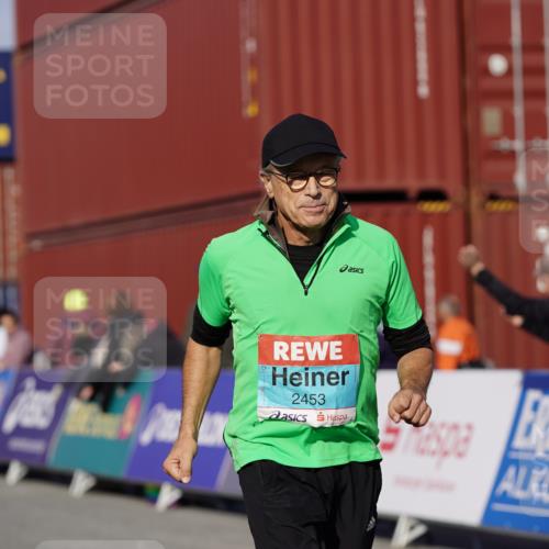03.10.2025 - Köhlbrandbrückenlauf Michael Burmester http://msf.ph/oto/9031667 03.10.2025 10:38:13 Ziel 2453, 2527, 2659, 3097 meine-sportfotos.de