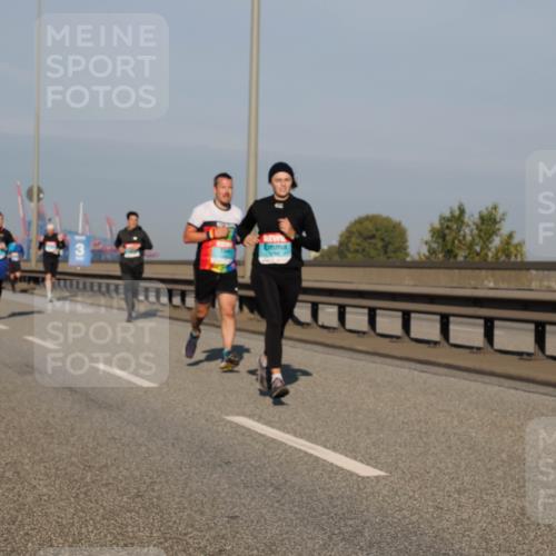 03.10.2025 - Köhlbrandbrückenlauf Fabian Wolf http://msf.ph/oto/9031709 03.10.2025 09:45:58 Position 3 3 meine-sportfotos.de