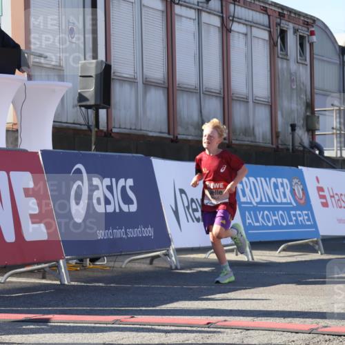 03.10.2025 - Köhlbrandbrückenlauf Luisa Fischer http://msf.ph/oto/9031771 03.10.2025 13:06:46 Ziel 4026, 4312, 4405, 5798, 5971, 6056, 6061, 6089, 6256, 6721, 6745 meine-sportfotos.de