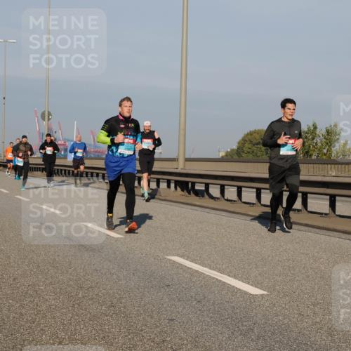 03.10.2025 - Köhlbrandbrückenlauf Fabian Wolf http://msf.ph/oto/9031778 03.10.2025 09:46:02 Position 3 3794 meine-sportfotos.de