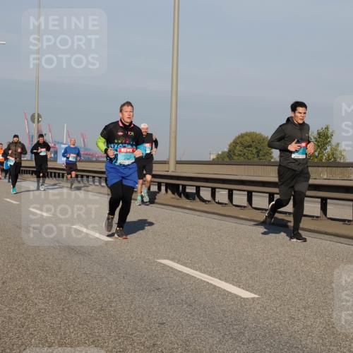 03.10.2025 - Köhlbrandbrückenlauf Fabian Wolf http://msf.ph/oto/9031782 03.10.2025 09:46:02 Position 3 3794 meine-sportfotos.de