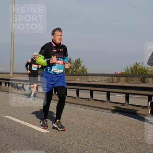 03.10.2025 - Köhlbrandbrückenlauf Fabian Wolf http://msf.ph/oto/9031823 03.10.2025 09:46:04 Position 3 109, 3794 meine-sportfotos.de