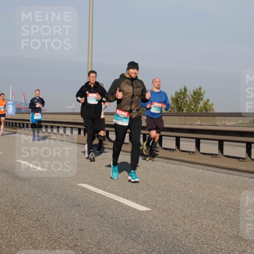 03.10.2025 - Köhlbrandbrückenlauf Fabian Wolf http://msf.ph/oto/9031900 03.10.2025 09:46:08 Position 3 3, 2959 meine-sportfotos.de