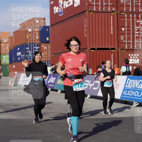 03.10.2025 - Köhlbrandbrückenlauf Michael Burmester http://msf.ph/oto/9031903 03.10.2025 10:38:40 Ziel 2279, 2434, 2575, 3412, 3413, 3475 meine-sportfotos.de