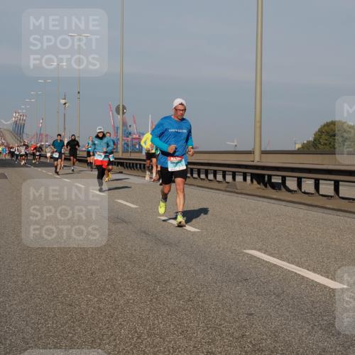 03.10.2025 - Köhlbrandbrückenlauf Fabian Wolf http://msf.ph/oto/9032016 03.10.2025 09:46:15 Position 3  meine-sportfotos.de