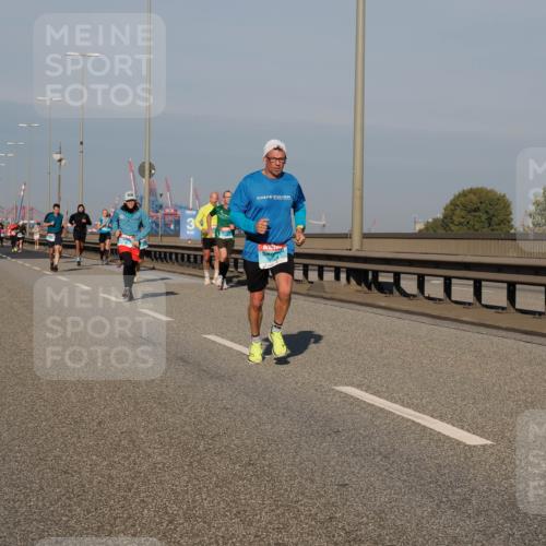 03.10.2025 - Köhlbrandbrückenlauf Fabian Wolf http://msf.ph/oto/9032031 03.10.2025 09:46:16 Position 3  meine-sportfotos.de