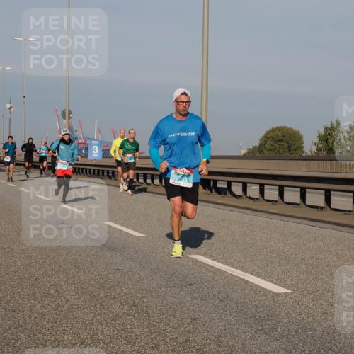 03.10.2025 - Köhlbrandbrückenlauf Fabian Wolf http://msf.ph/oto/9032041 03.10.2025 09:46:16 Position 3 1021, 3 meine-sportfotos.de