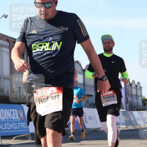 03.10.2025 - Köhlbrandbrückenlauf Luisa Fischer http://msf.ph/oto/9032066 03.10.2025 13:07:22 Ziel 4287, 4288, 4590, 4649, 4794, 4806, 5645, 5646, 5870, 5872, 6302, 6459 meine-sportfotos.de