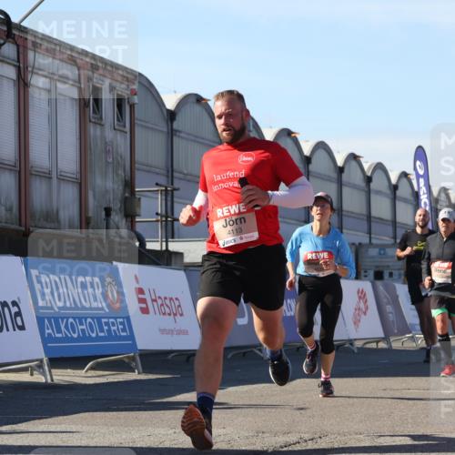03.10.2025 - Köhlbrandbrückenlauf Luisa Fischer http://msf.ph/oto/9032096 03.10.2025 13:07:28 Ziel 4113, 4254, 4287, 4288, 4375, 4590, 4636, 4649, 4794, 4806, 5645, 5646, 5870, 5872, 6459 meine-sportfotos.de