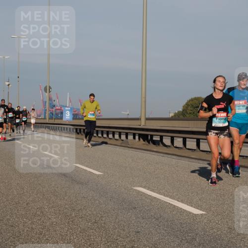 03.10.2025 - Köhlbrandbrückenlauf Fabian Wolf http://msf.ph/oto/9032319 03.10.2025 09:46:30 Position 3 3317, 1018 meine-sportfotos.de