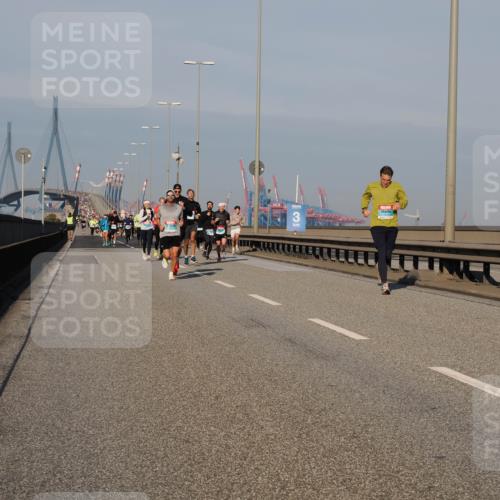 03.10.2025 - Köhlbrandbrückenlauf Fabian Wolf http://msf.ph/oto/9032329 03.10.2025 09:46:31 Position 3 3 meine-sportfotos.de