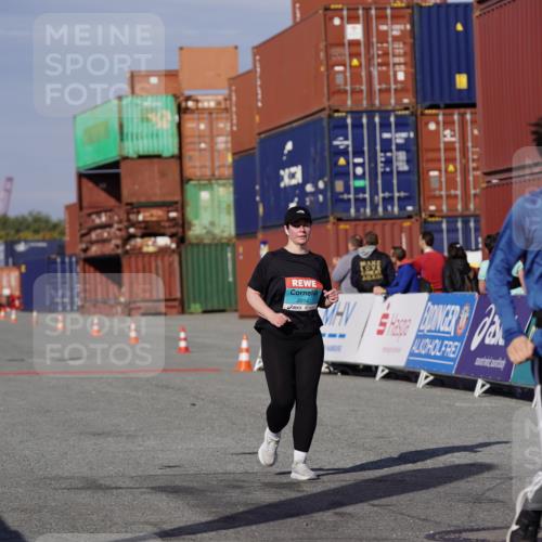 03.10.2025 - Köhlbrandbrückenlauf Michael Burmester http://msf.ph/oto/9032331 03.10.2025 10:39:18 Ziel 2014, 3286 meine-sportfotos.de