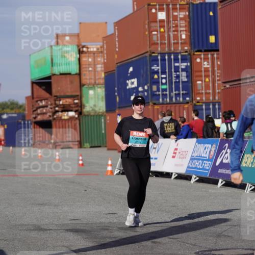03.10.2025 - Köhlbrandbrückenlauf Michael Burmester http://msf.ph/oto/9032337 03.10.2025 10:39:18 Ziel 2014, 3286 meine-sportfotos.de