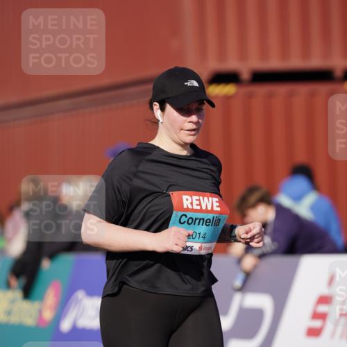 03.10.2025 - Köhlbrandbrückenlauf Michael Burmester http://msf.ph/oto/9032349 03.10.2025 10:39:21 Ziel 2014, 3286 meine-sportfotos.de