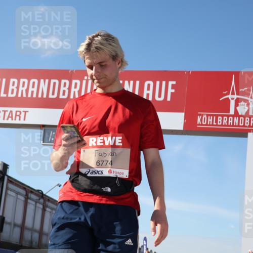 03.10.2025 - Köhlbrandbrückenlauf Luisa Fischer http://msf.ph/oto/9032356 03.10.2025 13:08:13 Ziel 4107, 4307, 4357, 4409, 4768, 5243, 5994, 6635, 6752, 6774, 6824 meine-sportfotos.de