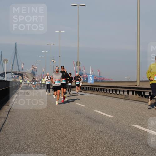 03.10.2025 - Köhlbrandbrückenlauf Fabian Wolf http://msf.ph/oto/9032366 03.10.2025 09:46:33 Position 3 1517 meine-sportfotos.de