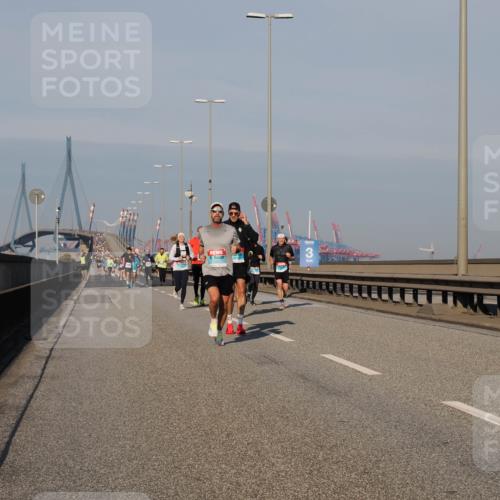03.10.2025 - Köhlbrandbrückenlauf Fabian Wolf http://msf.ph/oto/9032381 03.10.2025 09:46:34 Position 3  meine-sportfotos.de