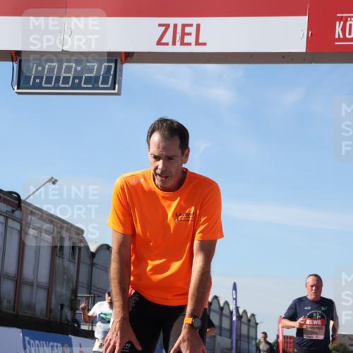 03.10.2025 - Köhlbrandbrückenlauf Luisa Fischer http://msf.ph/oto/9032382 03.10.2025 13:08:18 Ziel 4307, 4409, 4768, 5243, 5804, 5994, 6021, 6569, 6774, 6824 meine-sportfotos.de
