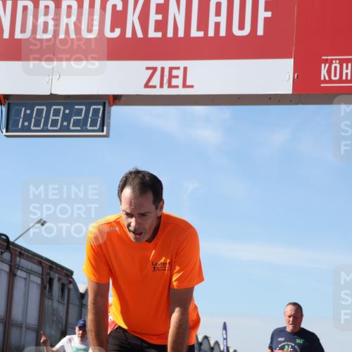 03.10.2025 - Köhlbrandbrückenlauf Luisa Fischer http://msf.ph/oto/9032386 03.10.2025 13:08:19 Ziel 4307, 4409, 4768, 5243, 5804, 5994, 6021, 6569, 6774, 6824 meine-sportfotos.de
