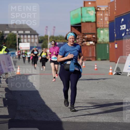 03.10.2025 - Köhlbrandbrückenlauf Michael Burmester http://msf.ph/oto/9032419 03.10.2025 10:39:42 Ziel 2479, 2839, 2931 meine-sportfotos.de