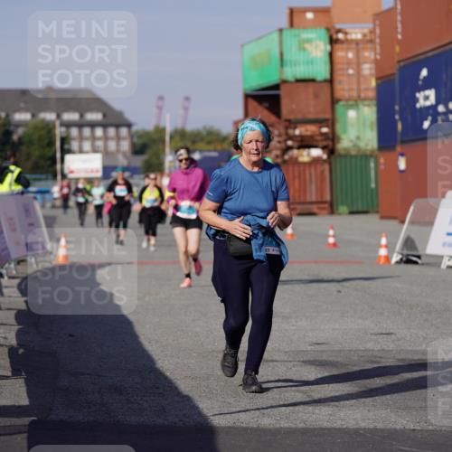 03.10.2025 - Köhlbrandbrückenlauf Michael Burmester http://msf.ph/oto/9032424 03.10.2025 10:39:42 Ziel 2479, 2839, 2931 meine-sportfotos.de