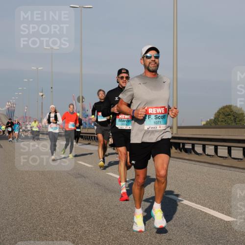 03.10.2025 - Köhlbrandbrückenlauf Fabian Wolf http://msf.ph/oto/9032448 03.10.2025 09:46:37 Position 3 3378, 1071 meine-sportfotos.de