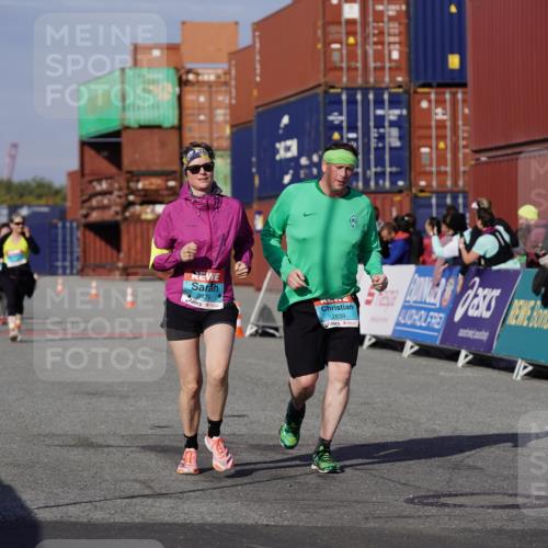 03.10.2025 - Köhlbrandbrückenlauf Michael Burmester http://msf.ph/oto/9032454 03.10.2025 10:39:48 Ziel 2479, 2839, 3456 meine-sportfotos.de