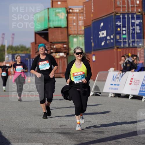 03.10.2025 - Köhlbrandbrückenlauf Michael Burmester http://msf.ph/oto/9032513 03.10.2025 10:39:55 Ziel 2288, 2426, 2516, 3456 meine-sportfotos.de