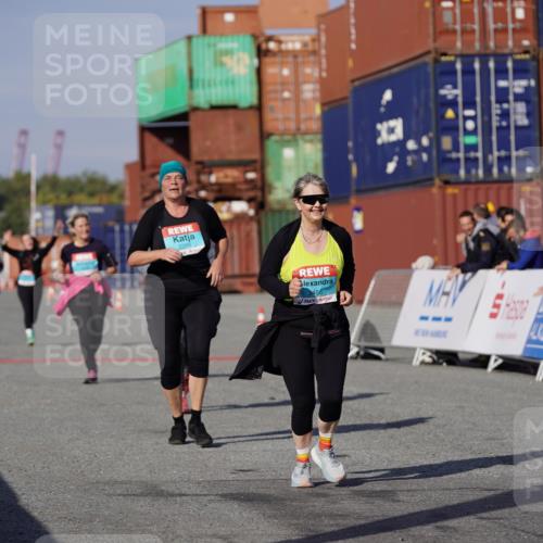 03.10.2025 - Köhlbrandbrückenlauf Michael Burmester http://msf.ph/oto/9032518 03.10.2025 10:39:55 Ziel 2288, 2426, 2516, 3456 meine-sportfotos.de