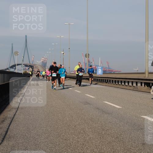03.10.2025 - Köhlbrandbrückenlauf Fabian Wolf http://msf.ph/oto/9032592 03.10.2025 09:46:44 Position 3 3 meine-sportfotos.de