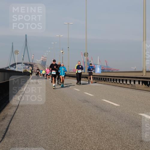 03.10.2025 - Köhlbrandbrückenlauf Fabian Wolf http://msf.ph/oto/9032597 03.10.2025 09:46:44 Position 3 3 meine-sportfotos.de