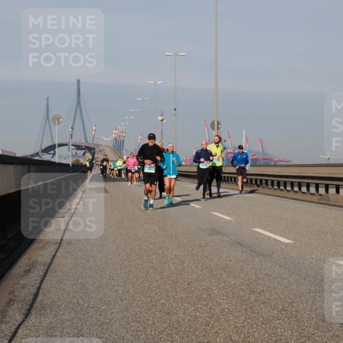 03.10.2025 - Köhlbrandbrückenlauf Fabian Wolf http://msf.ph/oto/9032622 03.10.2025 09:46:45 Position 3  meine-sportfotos.de