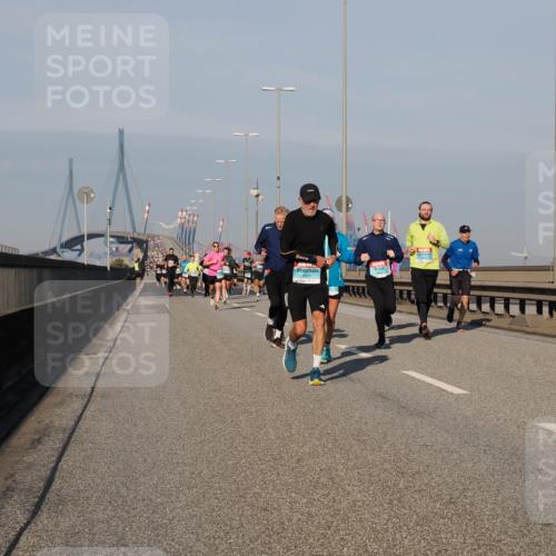 03.10.2025 - Köhlbrandbrückenlauf Fabian Wolf http://msf.ph/oto/9032683 03.10.2025 09:46:48 Position 3 3307 meine-sportfotos.de